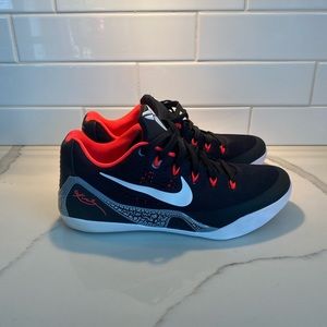 Nike Kobe EM Laser Crimson size 9.5